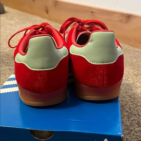 Adidas Gazelle Indoor Scarlet Trainers! - Picture 3 of 4